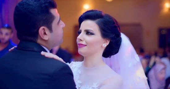لو هتعملى فرحك على البحر.. تعرفى على أحدث صيحات ميكب 2017.. اختارى الألوان الترابية لظلال الجفون.. و"النود والكشمير" الأفضل لأحمر الشفاه.. والرموش الصناعية بديلًا عن الآى لاينر