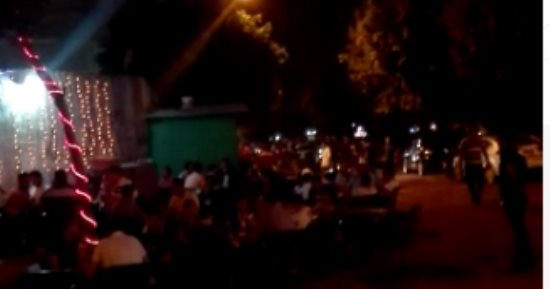 قارئ يشكو احتلال المقاهى لشارع أحمد عرابى بالمهندسين