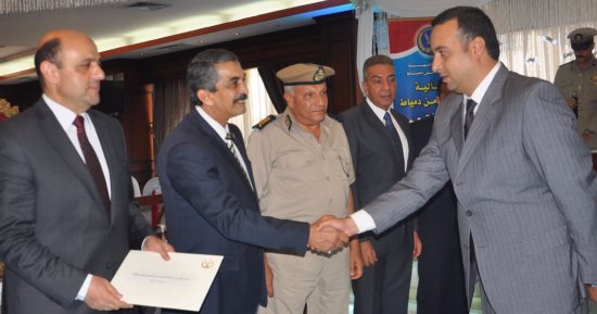 مساعدا وزير الداخلية يكرمان عددا من الضباط والأفراد بأمن دمياط  