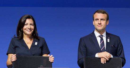 بالصور.. ماكرون يدعم ملف باريس فى مواجهة "لوس أنجلوس" لتنظيم أولمبياد 2024