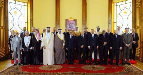 الرئيس السيسي لوزراء الإعلام العرب: الإرهاب تسبب فى أضرار فادحة للأمة العربية خلال السنوات الماضية ومواجهته بحسم وقوة باتت واجبة.. ويؤكد: لن نتراجع عن موقفنا الرافض لدعم الإرهاب وتمويله و لا توجد حلول وسط