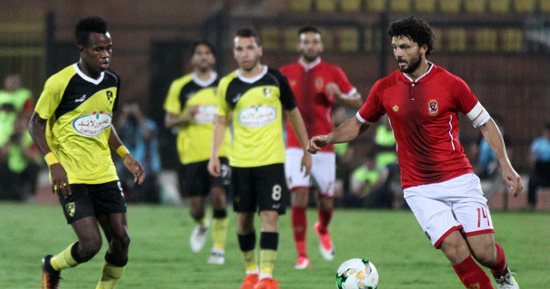اتحاد الكرة يناقش تغريم الأهلي 500 ألف جنيه بسبب "الإعلانات" أمام دجلة