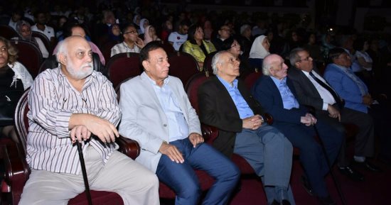 بالصور.. تكريم اسم الراحلة سناء جميل بالمسرح القومي