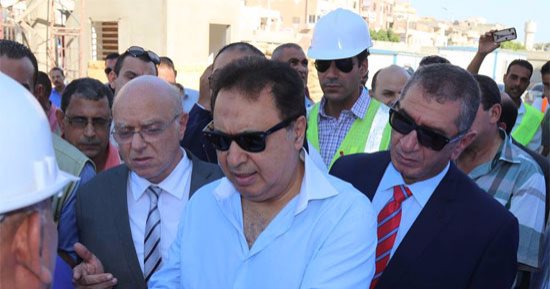 بالصور.. وزير الصحة ومحافظ كفرالشيخ يتفقدان مستشفى بلطيم المركزى
