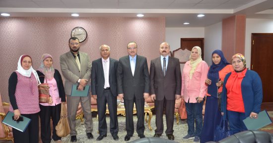 بالصور.. وزارة التنمية المحلية تكرم مديرية الصحة فى محافظة بنى سويف 