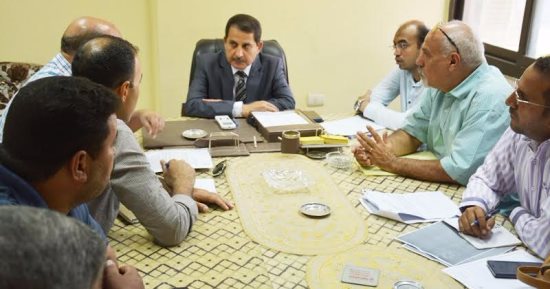 سكرتير محافظة سوهاج يعقد اجتماعا لمناقشة معوقات كوبرى جرجا العلوى