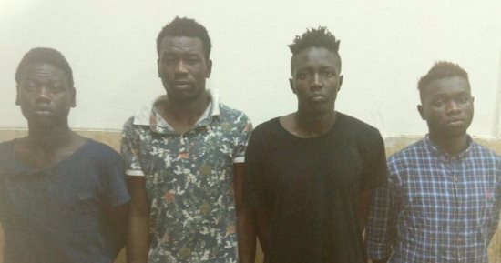 القبض على 4 سودانيين حطموا سيارات مواطنين إثر مشاجرة بينهم بالزيتون