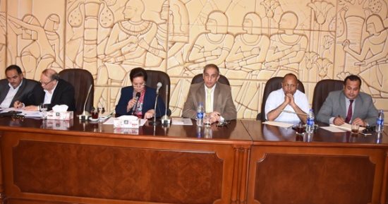 محافظ البحيرة تلتقى نواب البرلمان لبحث الخطة الاستثمارية بالمحافظة