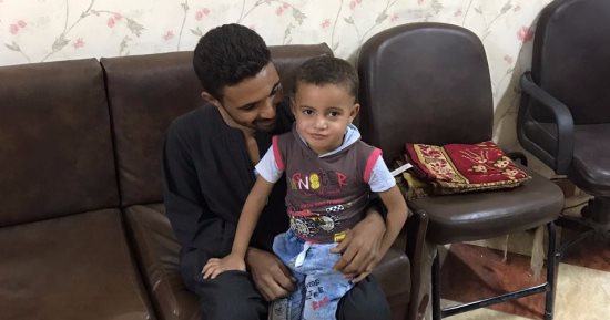 مباحث سوهاج تحرر طفل اختطفه عاملين مقابل فدية فى طما