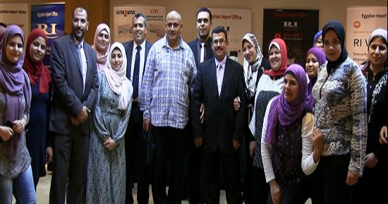 محاضرات علمية وورش عمل لشباب الأطباء على الحقن المجهرى ومعامل الأجنة