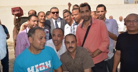 وزير القوى العاملة يودع أول فوج للعمل بموسم الحج 