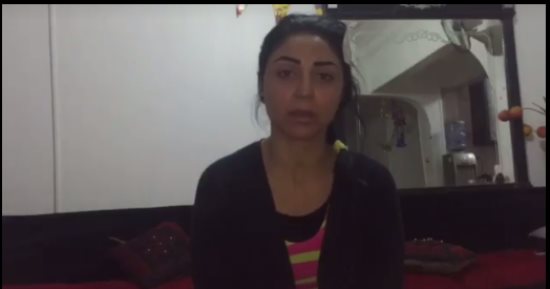 ممثلة شابة: "جارى دائم التحرش بى بسبب عملى وبيعتبرنى بنت شمال وضربنى"