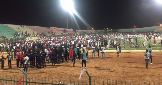 بالصور.. ارتفاع حصيلة ضحايا انهيار جدار فى ملعب بالسنغال إلى 9 قتلى و49 مصابا