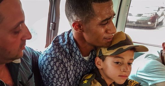 بالصور .. محمد رمضان يزور مصابى الحوادث الإرهابية فى سيناء