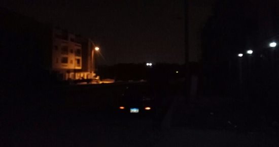 بالصور.. مواطنة بالشروق تشكو عدم إضاءة أعمدة الإنارة ليلاً