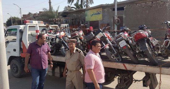 ضبط 222 دراجة بخارية وسحب 41 رخصة فى حملة مرورية ببنى سويف