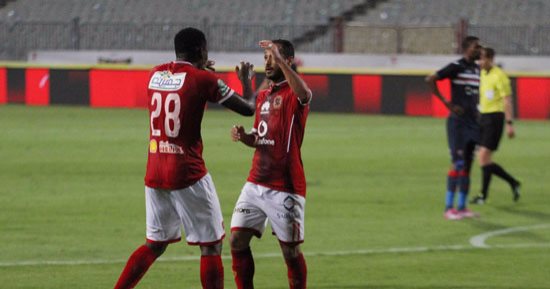 التعادل السلبى مستمر بين الزمالك والأهلي بعد 15 دقيقة