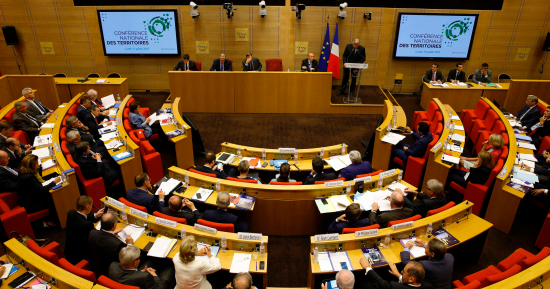 مجلس الشيوخ الفرنسى يصادق على الاتفاقية الأمنية بين فرنسا وأوكرانيا