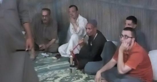 بالصور.. الرعب يخيم على قرية ساقية أبو شعرة من جديد بعد ظهور الكلاب الضالة