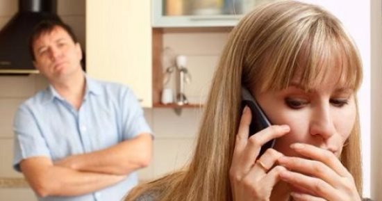 "خطيبى هكر حسابى على فيسبوك.. أعمل إيه؟".. خبيرة علاقات: اتركيه فورًا