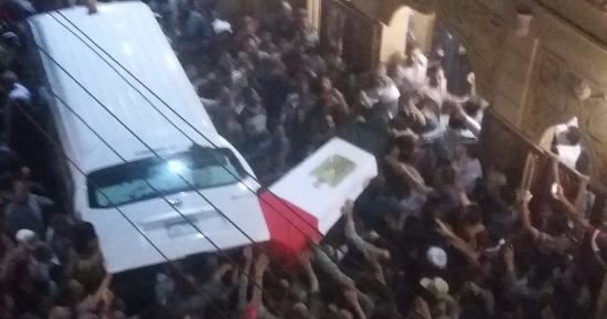 وصول جثمان شهيد المنوفية إلى مسقط رأسه استعدادا لتشييع الجثمان 