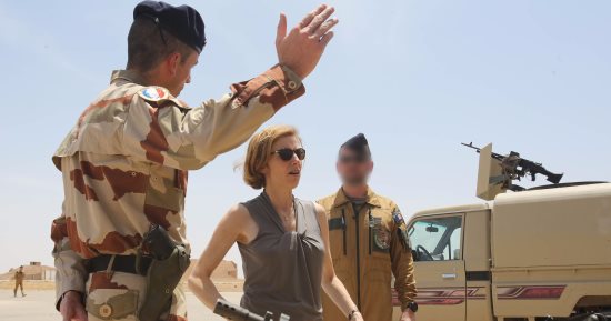 وزيرة الجيوش الفرنسية تصل لتشاد فى إطار جولة تشمل النيجر ومالي