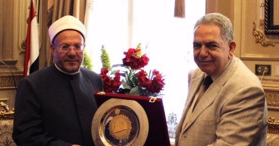 بالفيديو.. رئيس محكمة النقض يستقبل مفتى الجمهورية لتهنئته بالمنصب الجديد