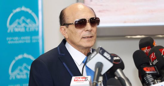 الفنان محمد صبحى: سعيد بمشاركتى فى تخريج أول دفعة متدربين بخدمات البترول