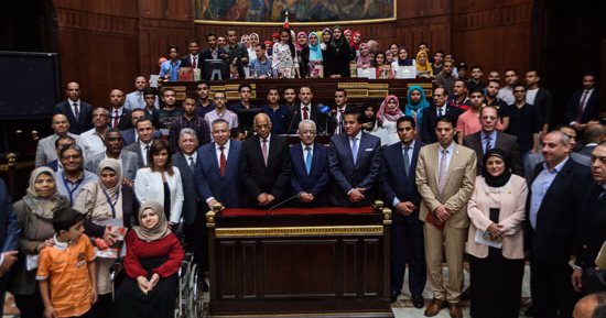 بالصور.. بدء فعاليات احتفال البرلمان لتكريم أوائل الثانوية بحضور عبد العال ووزراء