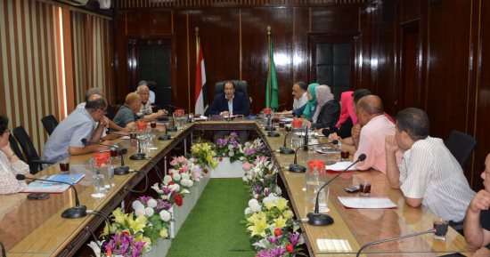 معرض لبيع المستلزمات المدرسية واحتياجات عيد الأضحى بالدقهلية