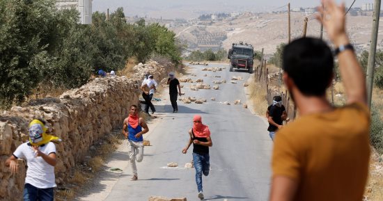 اندلاع مواجهات جديدة بين الفلسطينيين وقوات الاحتلال فى باب الأسباط