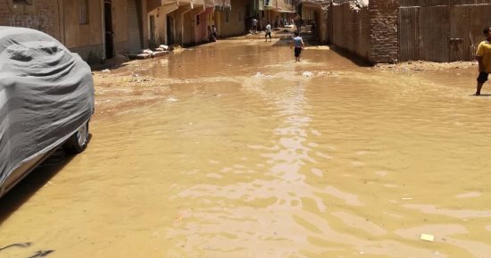 بالفيديو..شكوى من غرق منطقة عرب الوالدة بحلوان
