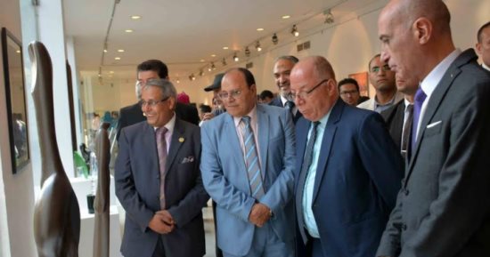 وزير الثقافة يفتتح معرض " فكرة" بمحمود مختار