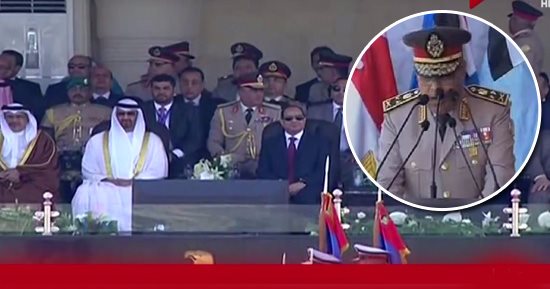 وزير الدفاع: افتتاح الرئيس لقاعدة محمد نجيب يوم عزة وفخر للعسكرية.. رجالنا مستعدون ببأسهم لرد الصاع صاعين لكل من يمس أمن مصر أو العرب.. نخوض مع رجال الشرطة مواجهات مع قوى مدعومة من دول جعلت أراضيها ملاذ للإرهاب