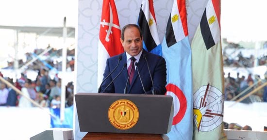 السيسي يشهد افتتاح ورفع كفاءة عدد من الوحدات العسكرية بالفيديو كونفرانس