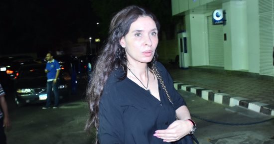 دينا تصور برنامج "أحلى ناس" فى لبنان