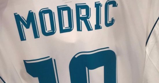 القميص الملعون يُهدد مسيرة مودريتش مع ريال مدريد
