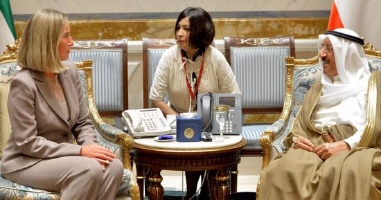 وزيرة خارجية الاتحاد الأوروبى تعلن دعمها للوساطة الكويتية