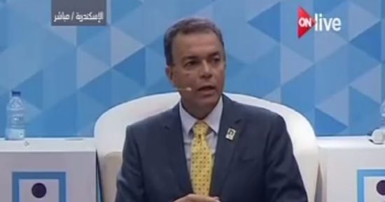 وزير النقل بمؤتمر الشباب: "قوة الجر فى السكة الحديد عجوزة والجرارات قديمة"