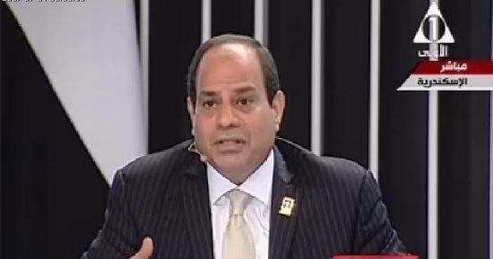 السيسى: المواطن الذي لديه سيارة يأخذ دعم وغيره لا يأخذ وننشئ قواعد بيانات