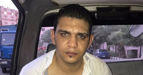 سقوط عامل أحذية وراء انتحال صفة مباحث الآداب وسرقة رجل أعمال سعودى