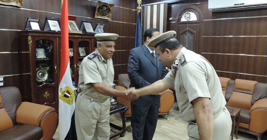 مدير أمن كفر الشيخ يكرم مديرى إدارتى "المرور" و"العلاقات والإعلام"