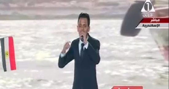 بدء الجلسة الختامية لمؤتمر الشباب بالإسكندرية بالأغانى الوطنية