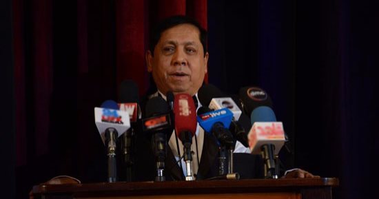 محمد عشوب: "أقسم بالله سمير صبرى لديه ولد آخر من فنانة معروفة وشوفته"