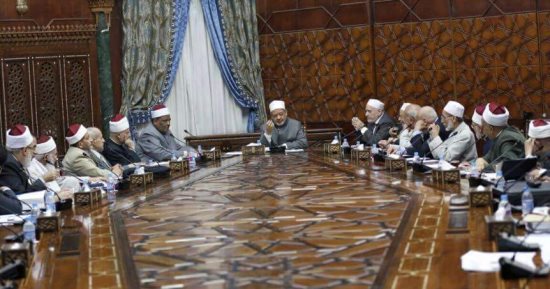 هيئة كبار العلماء تعقد مؤتمرا صحفيا للإعلان عن تفاصيل مسابقة الأزهر العالمية للبحوث