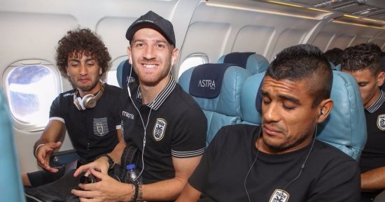 بالفيديو والصور.. عمرو وردة يطير مع باوك إلى أوكرانيا