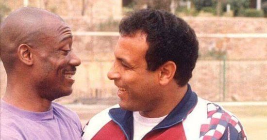 شاهد.. نجم المقاولون سعيد الشيشينى مع الكاميرونى أنطوان بيل
