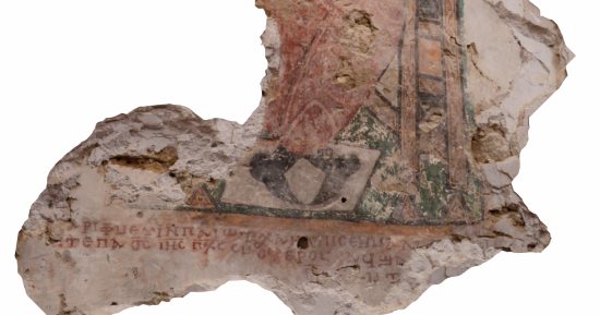 "الآثار" يعلن اكتشاف جداريات ورسومات فى دير الأنبا بيشوى بوادى النطرون