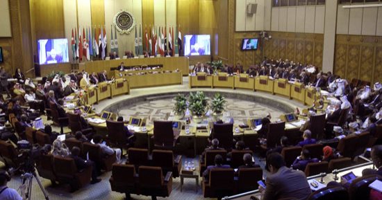 اليمن يقدم للجامعة العربية خطة شاملة لإعادة الإعمار والتعافى والتنمية