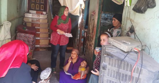 "القومى للمرأة" بالمنوفية يجمع 10 آلاف استمارة بحملة طرق الأبواب فى قويسنا